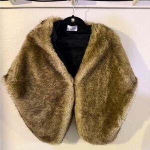 Elegant Faux Fur Cape in Brown